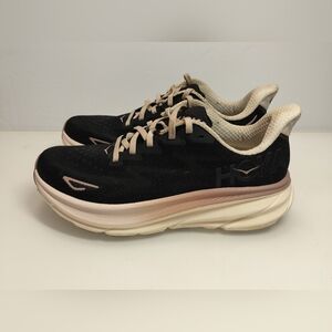 Hoka One One Clifton 9 Women’s Running Shoe – Black & Light Pink – Size 8.5B